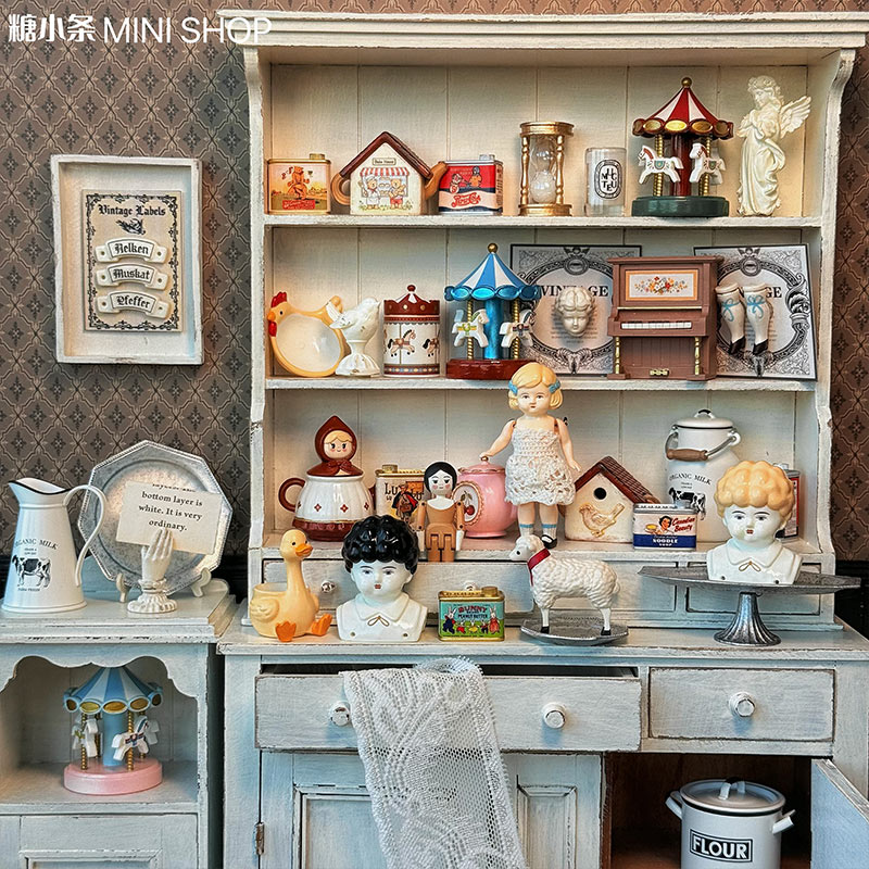 Set di Bambole Vintage in Mini - Vintage Collectible And Vintage Dolls recensione e prezzo