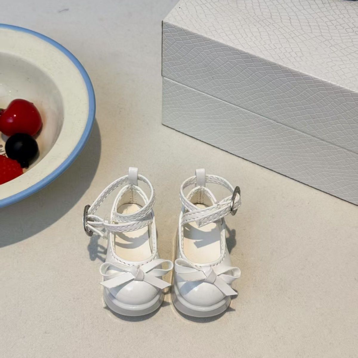 Scarpe da bambola con plateau  - Vintage Collectible And Vintage Dolls recensione e prezzo