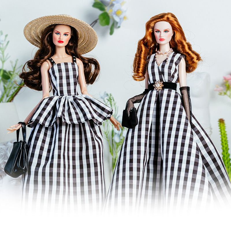 32 cm Supermodelo Vestiti per  - Vintage Collectible And Vintage Dolls recensione e prezzo